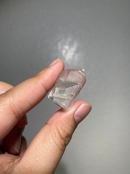 Semi-Polished Lithium Quartz Point